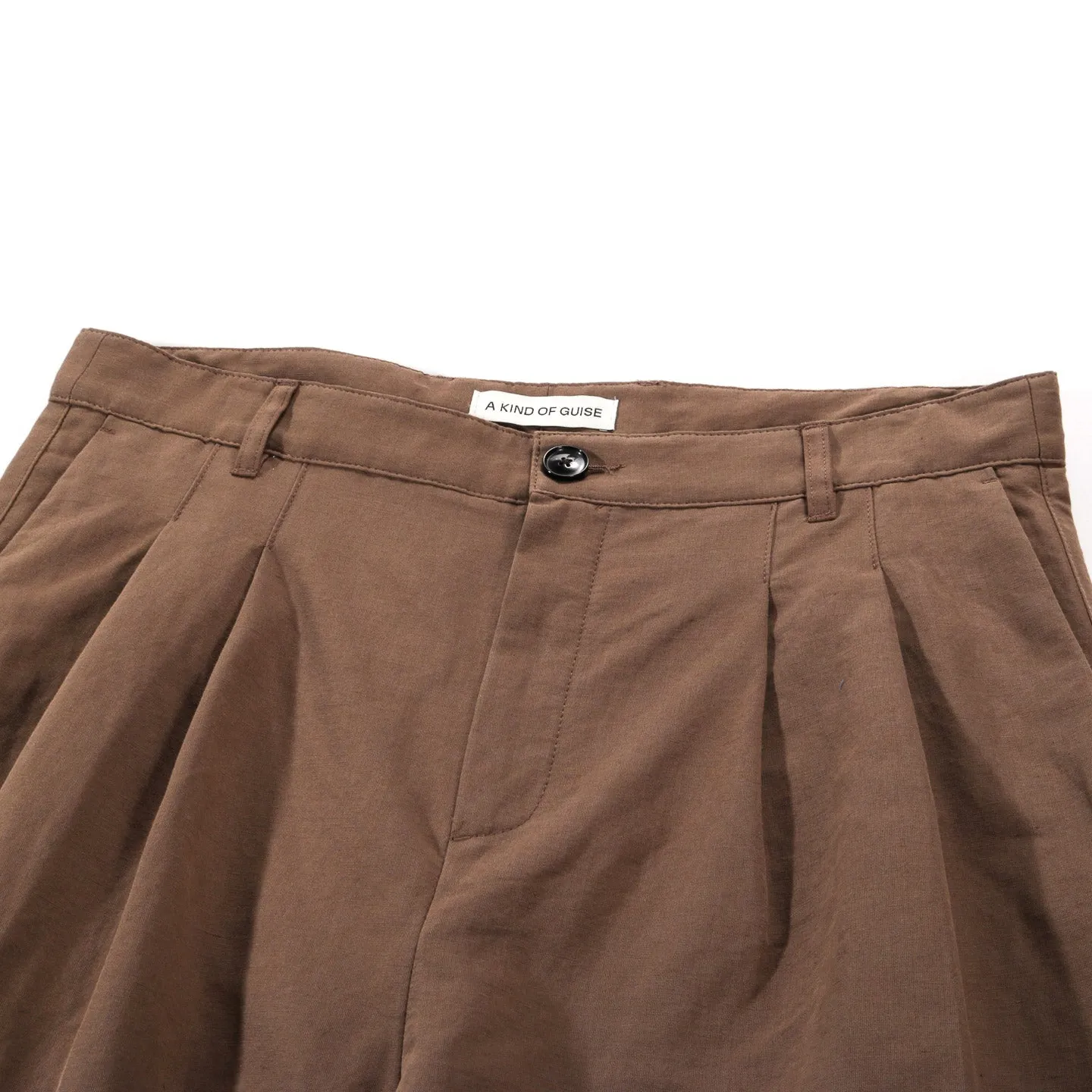 A KIND OF GUISE FLEXIBLE WIDE TROUSERS BROWN SUGAR