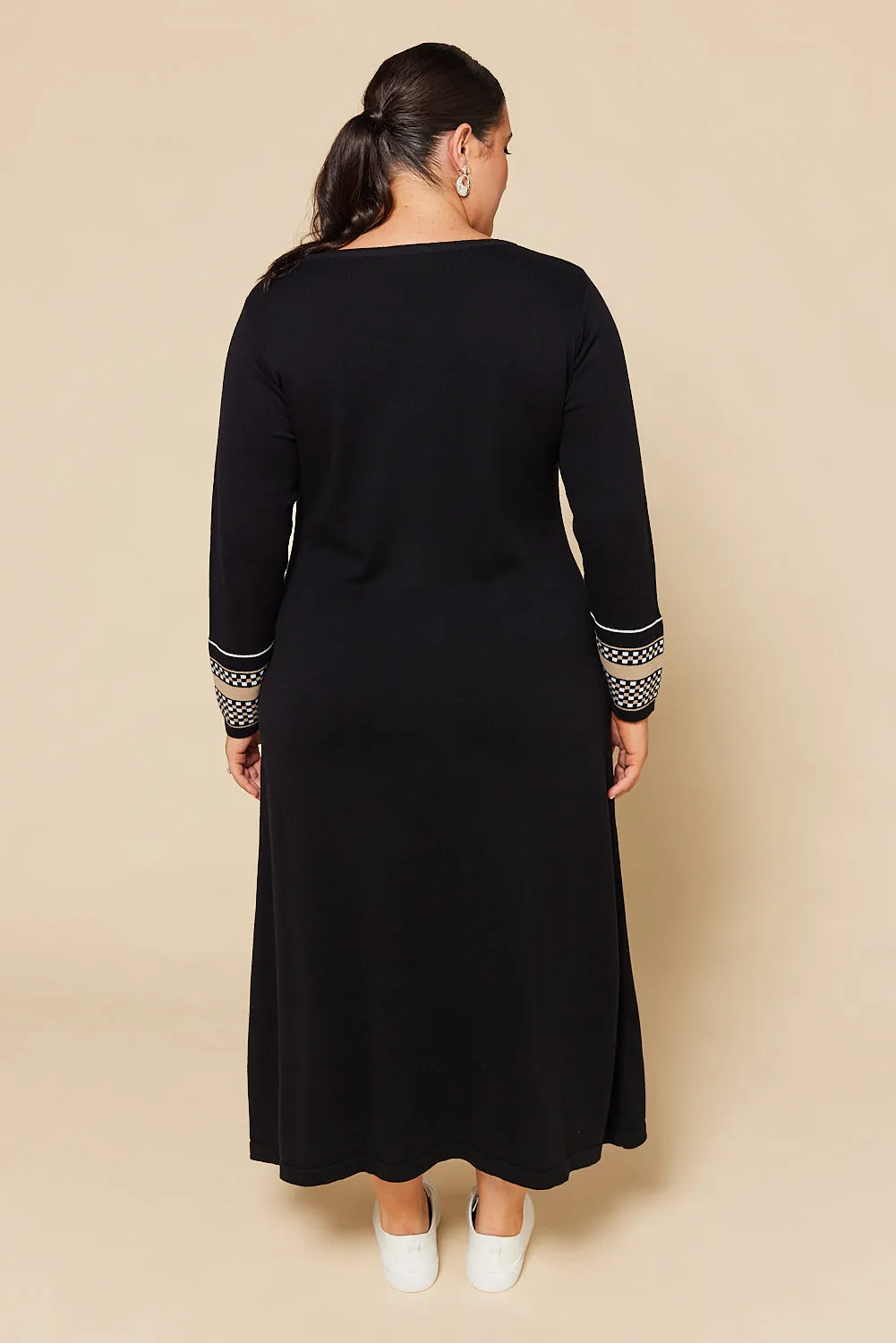 Binky Midi Dress in Black