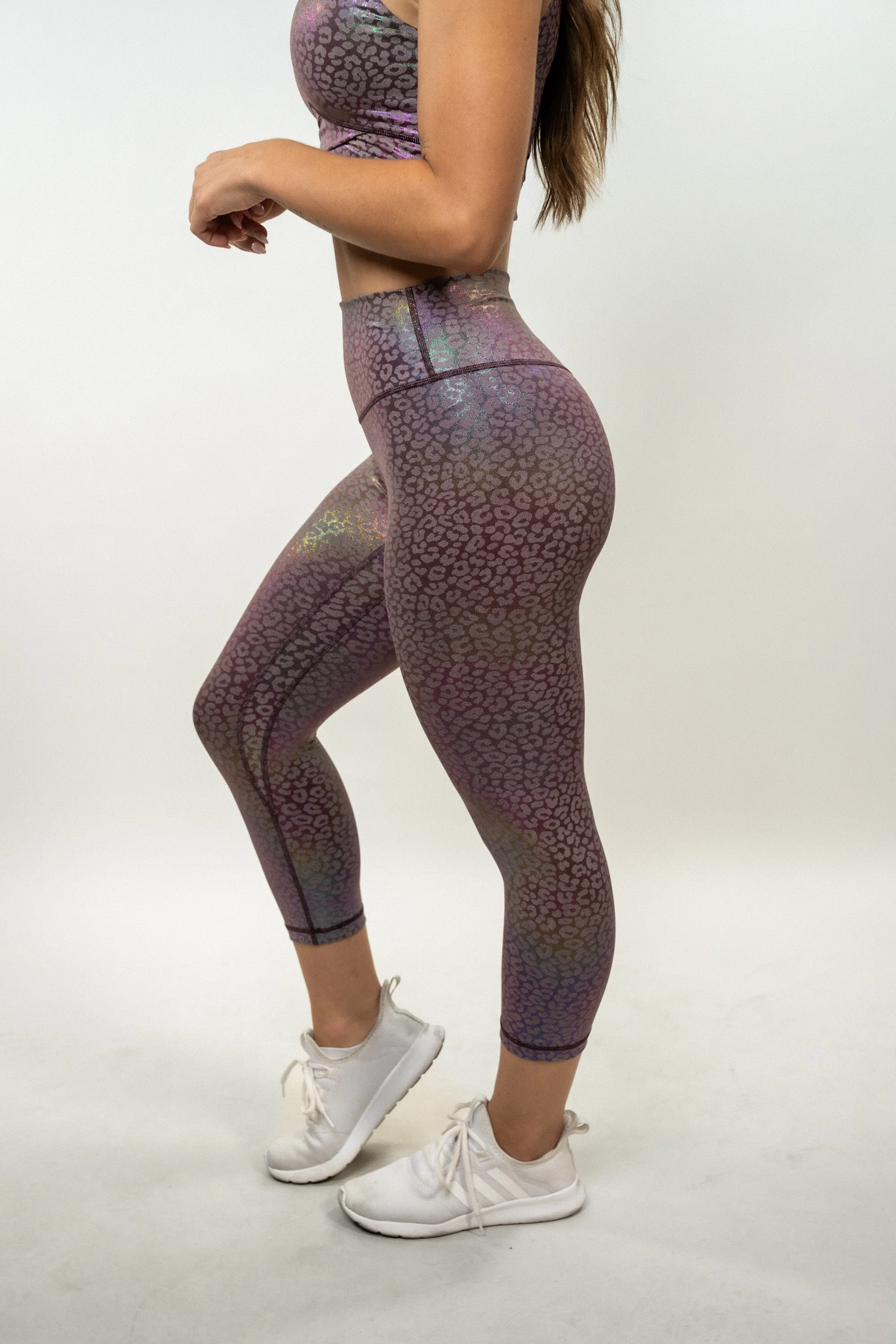 Effortless Scrunch Capris - Purple Iridescent Leopard