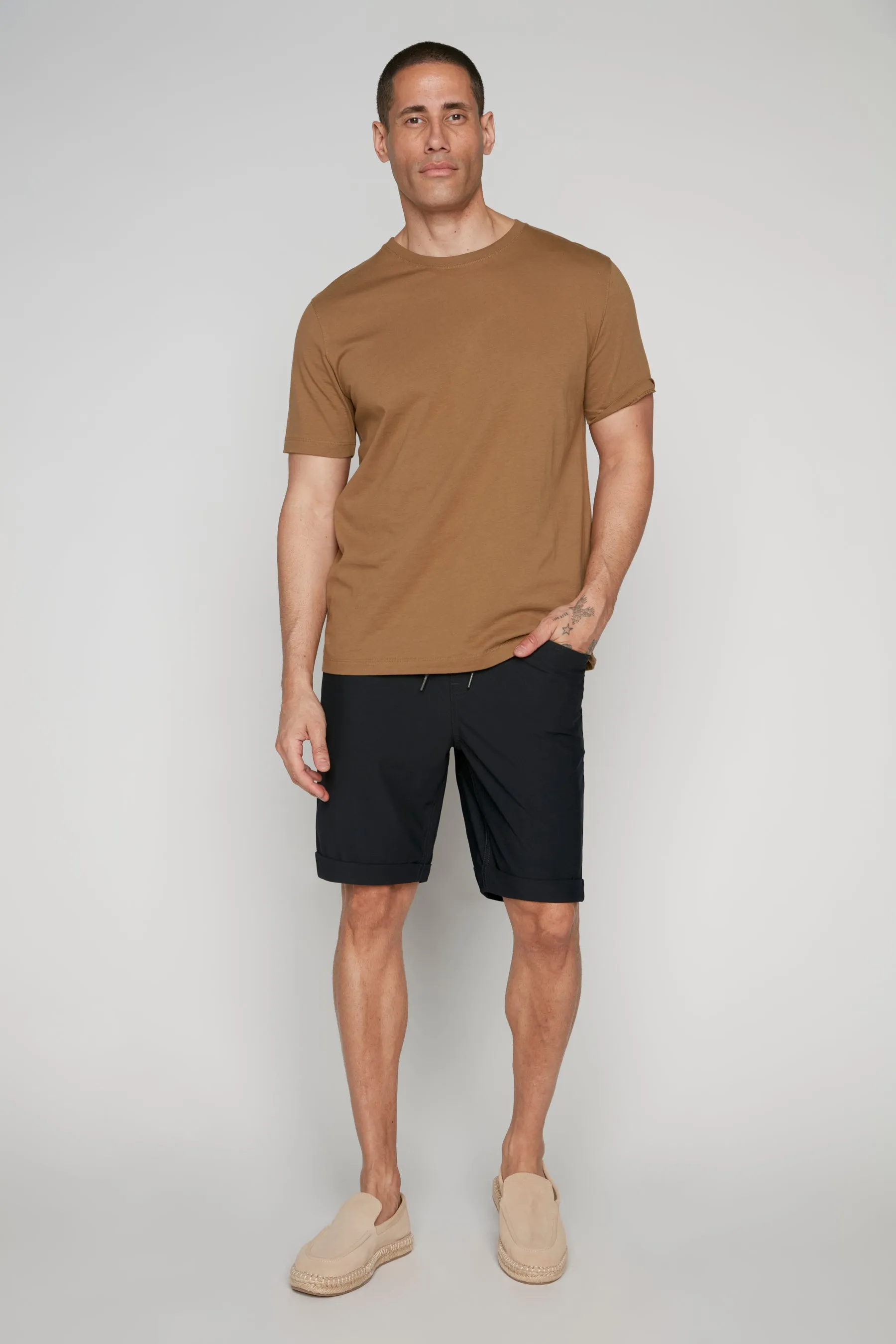 LENNON - Mens Rolled Up Shorts with Cool Stretch - Dark Navy