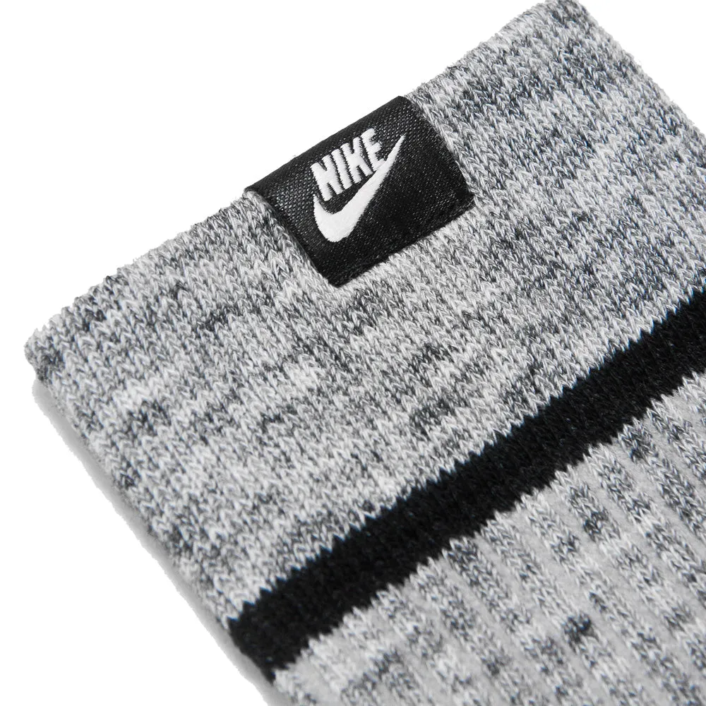 Nike Essential Socks Wolf Grey/White