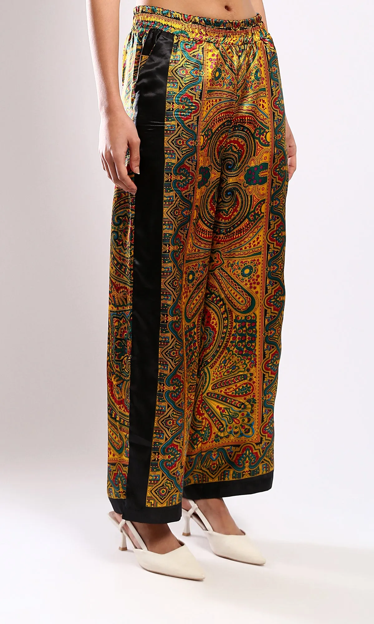 O179127 Fashionable Black & Turquoise Patterned Wide-Leg Pants